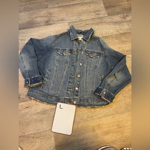 Universal Thread Lrg Jean Jacket Like New
